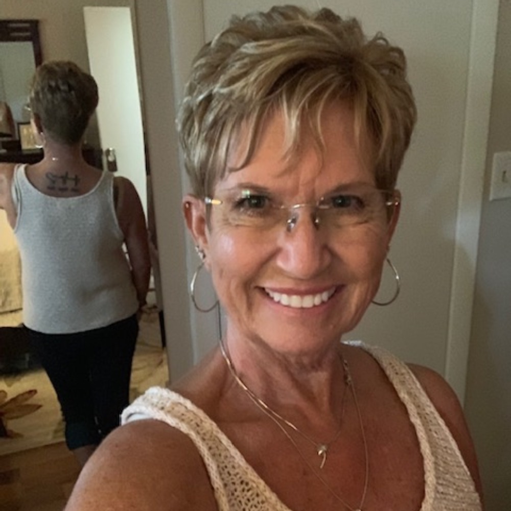 Meet your Posher, Linda
